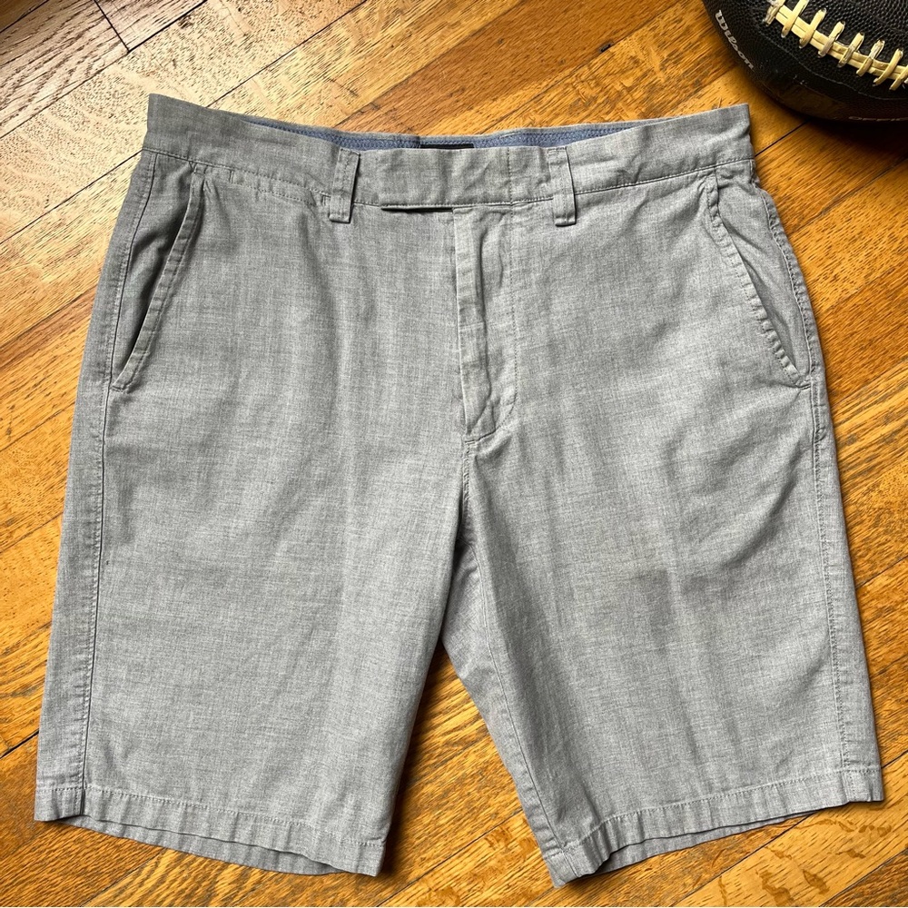 J. CREW Gray Flat Front Men Shorts